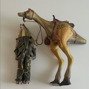 Star Wars Captain Tarpals & Kaadu Figures